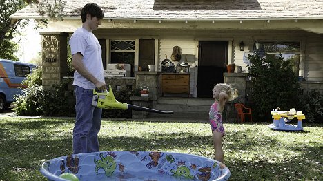 Lucas Neff - Raising Hope - Schmeiß die Maw Maw aus dem Haus! (1) - Filmfotos