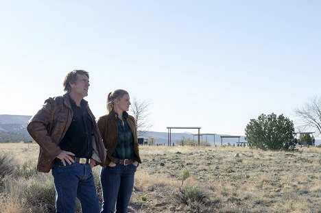 Robert Taylor, Katee Sackhoff - Longmire - Of Children and Travelers - Z filmu