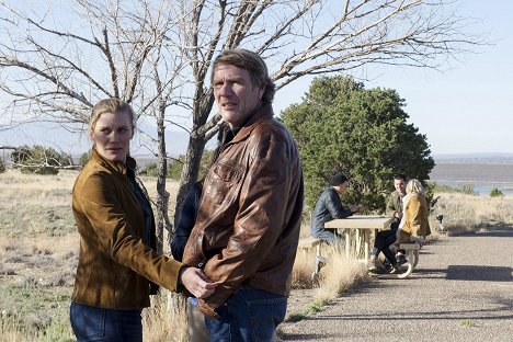 Katee Sackhoff, Robert Taylor - Longmire - Of Children and Travelers - Film