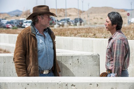 Robert Taylor, Lou Diamond Phillips - Longmire - Miss Cheyenne - Photos