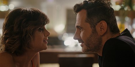 Macarena Gómez, Luis Miguel Seguí - Amor en polvo - Filmfotos