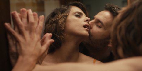 Macarena Gómez, Luis Miguel Seguí - Amor en polvo - Filmfotók