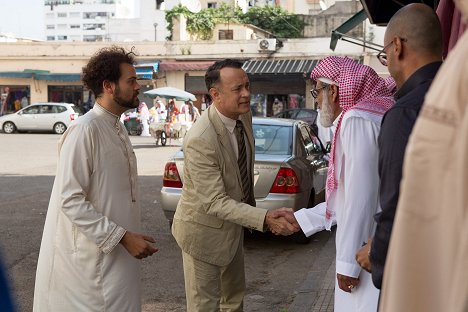 Omar Elba, Tom Hanks - A Hologram for the King - Photos