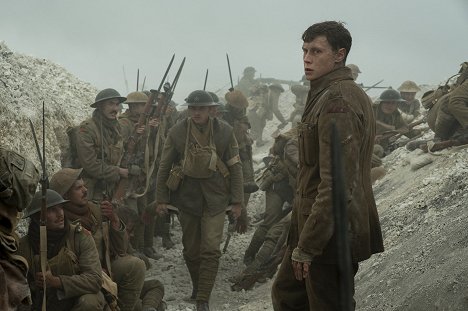 George MacKay - 1917 - De la película