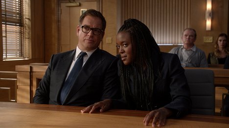 Michael Weatherly, Krys Marshall - Bull - Her Own Two Feet - Z filmu