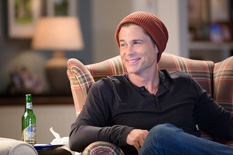 Rob Lowe - The Grinder - Dedicating This One to the Crew - Photos