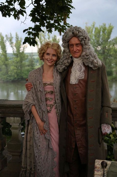 Anna Churina, Charles Dance - The Mystery of the Dragon Seal - Tournage