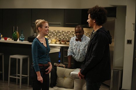 Dreama Walker, Eric André - Don't Trust the B---- in Apartment 23 - Dating Games... - Van film