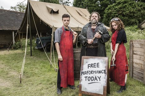 Kevin Mains, Edward Dogliani, Lottie Tolhurst - Father Brown - The Blood of the Anarchists - Promoción