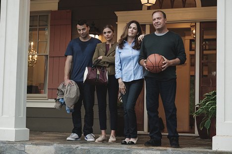 Peter Mooney, Karissa Lee Staples, Kim Delaney - Betting on the Bride - De la película