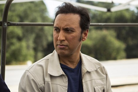 Aasif Mandvi - The Brink - Just a Little Crazy Talk - Do filme