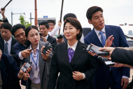 Mi-ran Ra, Moo-yeol Kim - Honest Candidate - Photos