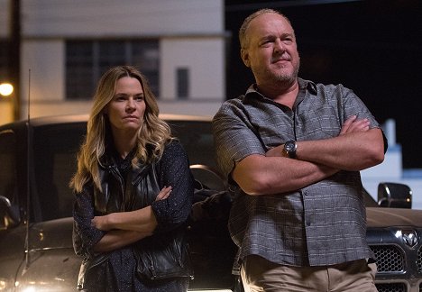 Leisha Hailey, Brent Sexton - Harry Bosch - A nyomozó - Eltűntek - Filmfotók