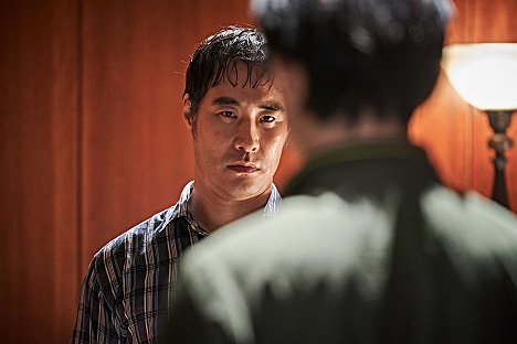 Seong-woo Bae - Nido de víboras - De la película
