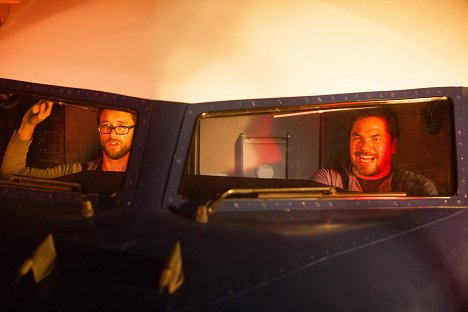 Matt Mercer, Dean Cain - Airplane vs. Volcano - Filmfotos