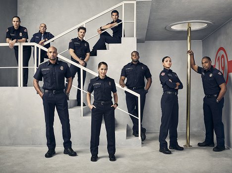 Danielle Savre, Miguel Sandoval, Boris Kodjoe, Grey Damon, Jaina Lee Ortiz, Jay Hayden, Okieriete Onaodowan, Barrett Doss, Jason George - Estación 19 - Season 3 - Promoción