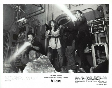 William Baldwin, Joanna Pacuła, Cliff Curtis, Jamie Lee Curtis - Virus - Vitrinfotók