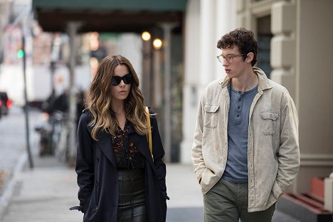 Kate Beckinsale, Callum Turner - The Only Living Boy in New York - Photos