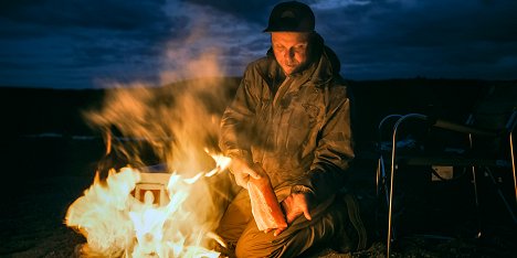 Aki Huhtanen - Eränkävijät: Alpeilta Arktiselle - Photos