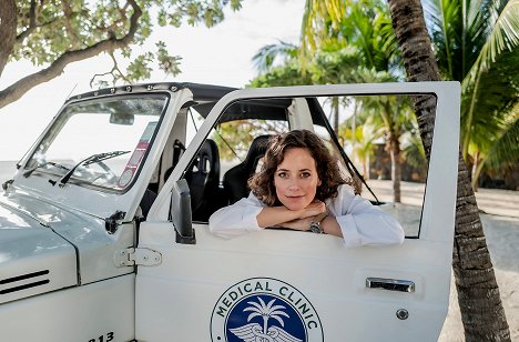 Anja Knauer - Trópusi doktornő - A bátorság próbája - Promóció fotók