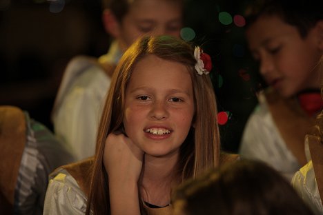 Ariana Bagley - K-9 Adventures: A Christmas Tale - Z filmu
