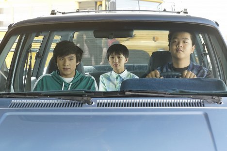 Forrest Wheeler, Ian Chen, Hudson Yang - Fresh Off the Boat - A Seat at the Table - Van film