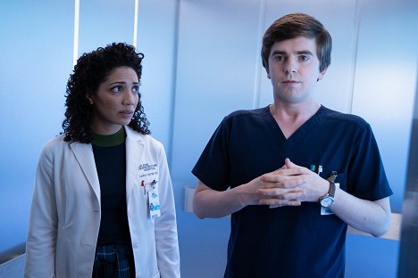 Jasika Nicole, Freddie Highmore - The Good Doctor - Fractured - Photos