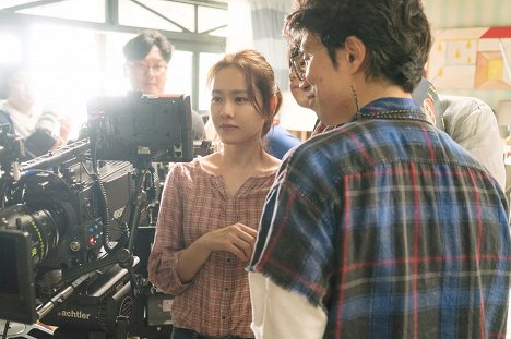 Ye-jin Son, Jang-Hoon Lee - Jigeum mannaleo gabnida - Dreharbeiten