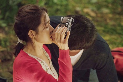 Ye-jin Son - Jigeum mannaleo gabnida - Z filmu