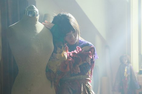Asuka Saitó - Nogizaka cinemas: Story of 46 - Tori, kizoku - Z filmu