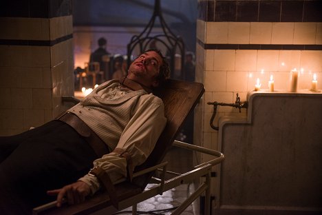 Jim Sturgess - Stonehearst Asylum - Photos