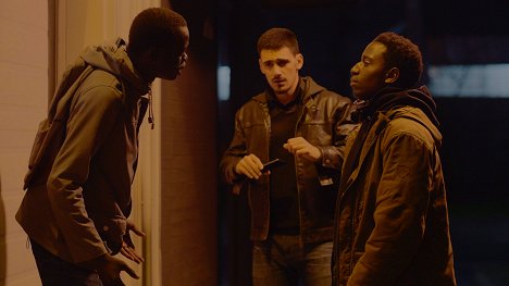 Emmanuel John, Joshua Schlaganweit, Simon Mutabazi - Thug - Filmfotók