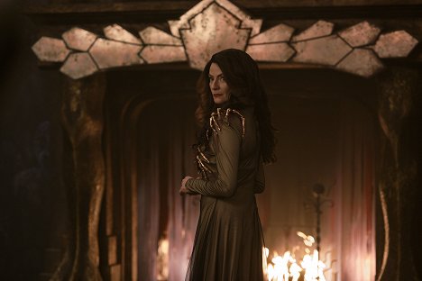 Michelle Gomez - Chilling Adventures of Sabrina - Chapter Twenty-Three: Heavy Is the Crown - Photos