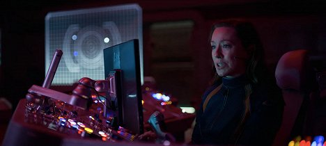 Molly Parker - Lost in Space - Ninety-Seven - Photos