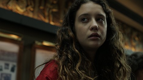 María Pedraza - Papírový dům (Netflix verze) - Epizoda 4 - Z filmu