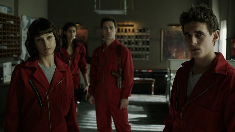 Úrsula Corberó, Pedro Alonso, Miguel Herrán - Papírový dům (Netflix verze) - Epizoda 4 - Z filmu