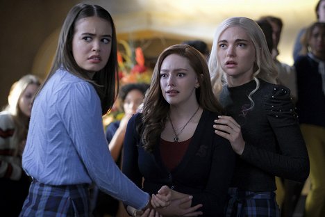 Kaylee Bryant, Danielle Rose Russell, Jenny Boyd - Legacies - This Is Why We Don't Entrust Plans to Muppet Babies - Photos