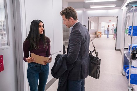 Parveen Kaur, Josh Dallas - Manifest - Falešný horizont - Z filmu