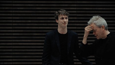 James Kahane, Hannu Lintu - Orkesterin edessä - Filmfotos