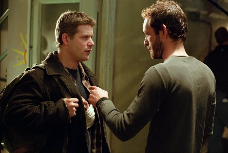 Sean Astin, Luke Perry - Jeremiah - The Question - Z filmu