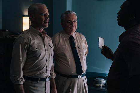 Neal McDonough, Michael Harney - Project Blue Book - Hopkinsville - Photos