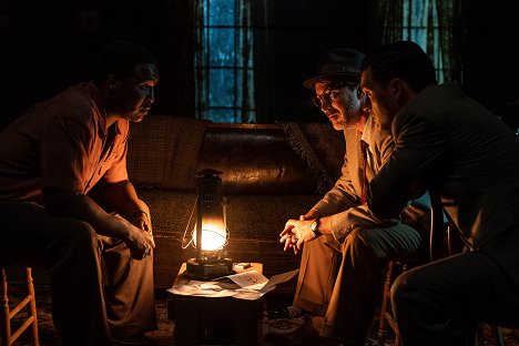 Jerod Haynes, Aidan Gillen, Michael Malarkey - Project Blue Book - Hopkinsville - Photos