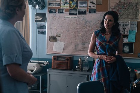 Laura Mennell - Project Blue Book - Area 51 - Photos