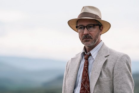 Aidan Gillen - Project Blue Book - Area 51 - Photos