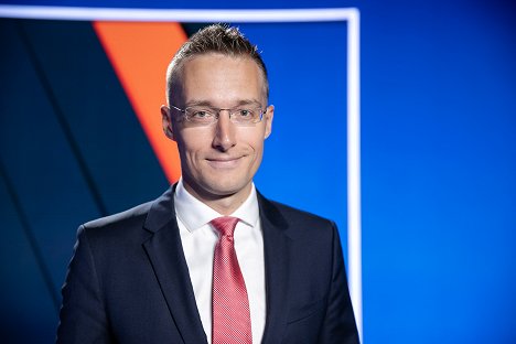 Michal Kovačič - Voľby 2020 – Volebná noc - Werbefoto
