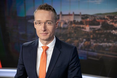 Michal Kovačič - Voľby 2020 – Volebná noc - Werbefoto