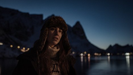 Madeleine Martin - Breaking Surface - Tödliche Tiefe - Filmfotos