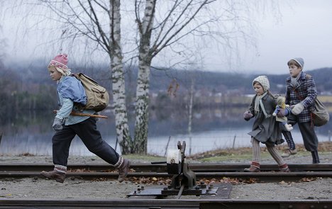 Anna Sofie Skarholt, Bianca Ghilardi-Hellsten, Samson Steine - Flykten över gränsen - Kuvat elokuvasta