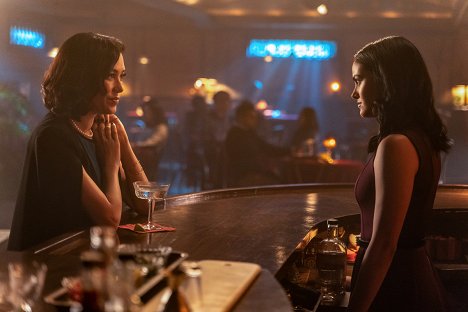 Mishel Prada, Camila Mendes - Riverdale - Chapter Sixty-Two: Witness for the Prosecution - Photos