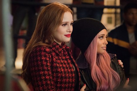 Madelaine Petsch, Vanessa Morgan - Riverdale - Chapter Sixty-Four: The Ice Storm - Photos